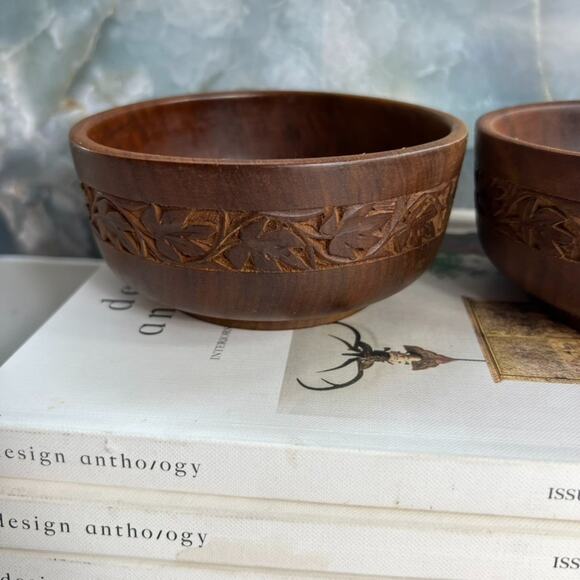 Hand Carved Wooden Bowl Set of 2 Leaf Vine Design Boho Rustic - Picture 3 of 4